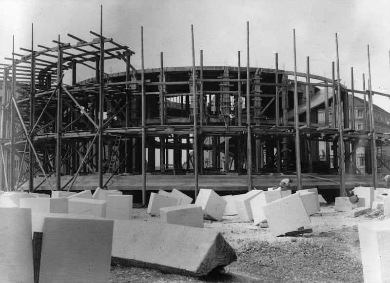 Meštrovićev paviljon u izgradnji 1936 godine, završen je 1938. godine